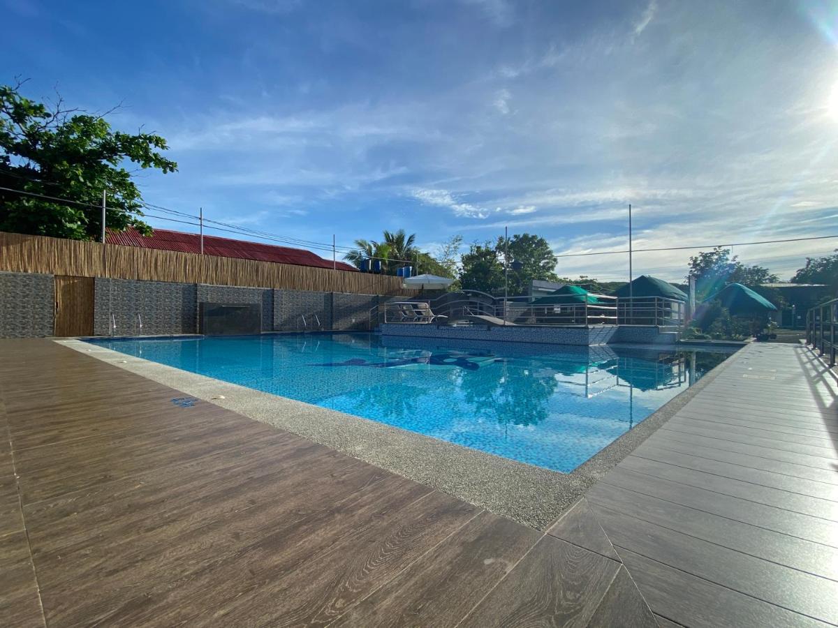 Hip Nautic Beach Resort Powered By Cocotel Lian Bagian luar foto